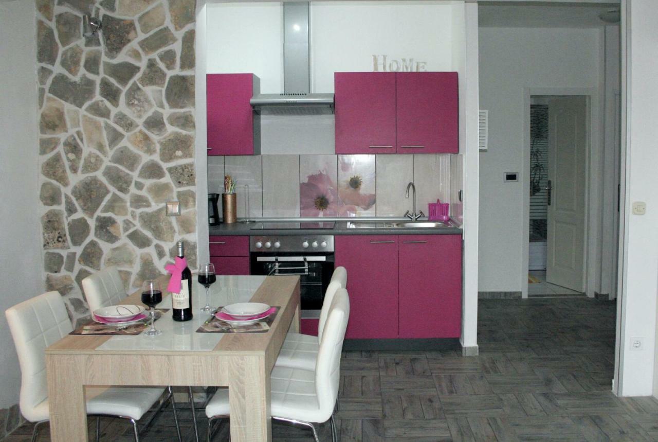 Apartman Pobuk Primosten Exterior photo